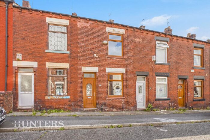 2 Bedroom Terraced House For Sale In Vine Street, Chadderton, Oldham, OL9
