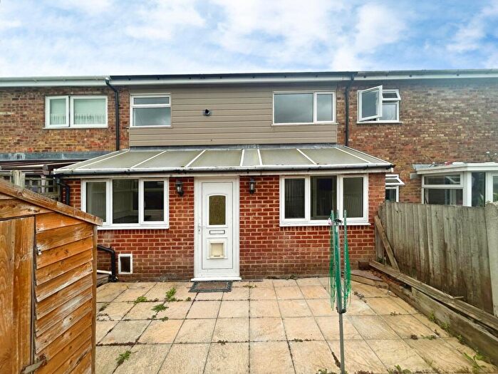 3 Bedroom Terraced House To Rent In Bulldog Road, Chatham, Kent, ME5
