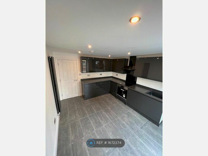 4 Bedroom Terraced House To Rent In Warwick Road, London, E15