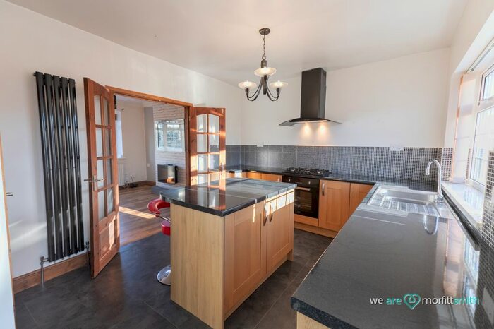 3 Bedroom End Of Terrace House To Rent In Manor Lane, Manor, S2