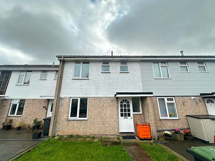 3 Bedroom House To Rent In Vickers Close, Bournemouth, BH8