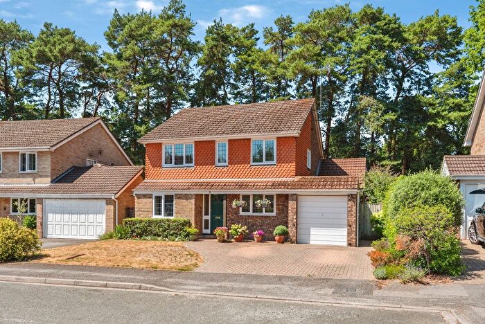 4 Bedroom Detached House For Sale In Hayes Barton, Pyrford, Surrey, GU22