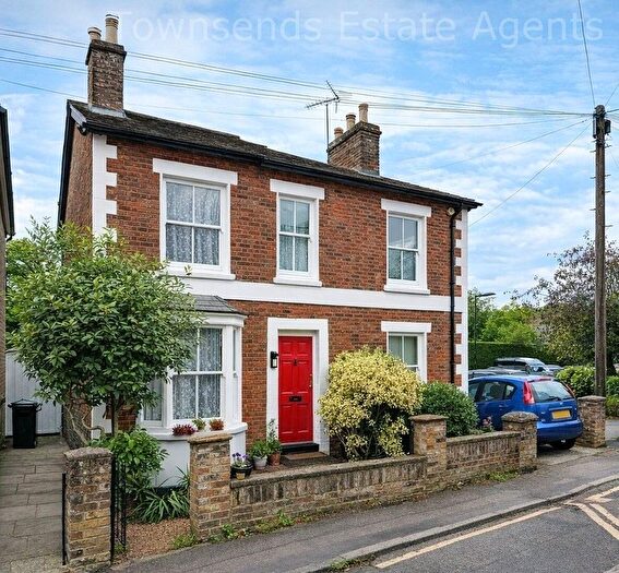 2 Bedroom Semi-Detached House To Rent In Talbot Road, Rickmansworth, WD3