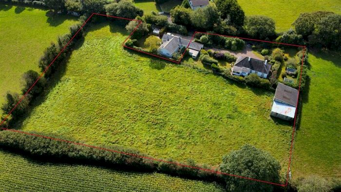 2 Bedroom Detached Bungalow For Sale In Wadebridge, PL27