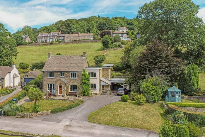 4 Bedroom Detached House For Sale In Ninelands Road, Hathersage, Hope Valley, S32