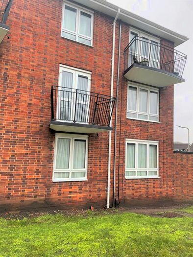 1 Bedroom Flat To Rent In Merridale Road, Bradmore, WV3
