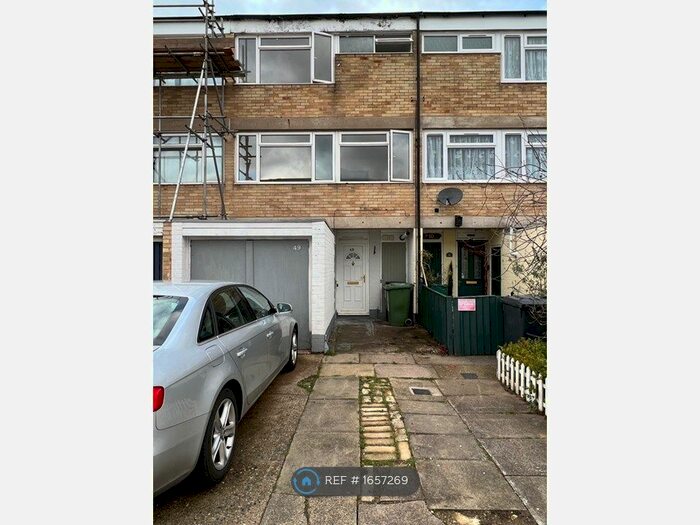 4 Bedroom Terraced House To Rent In Coventry Way, Thetford, IP24