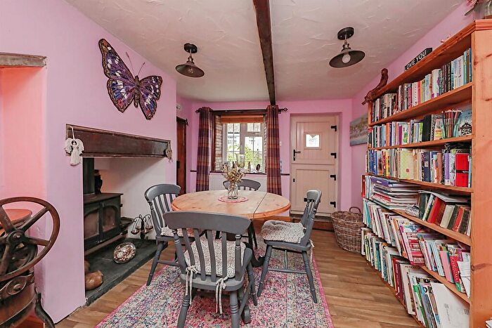 2 Bedroom Cottage For Sale In Chalk Hill, Great Cressingham, Thetford, IP25