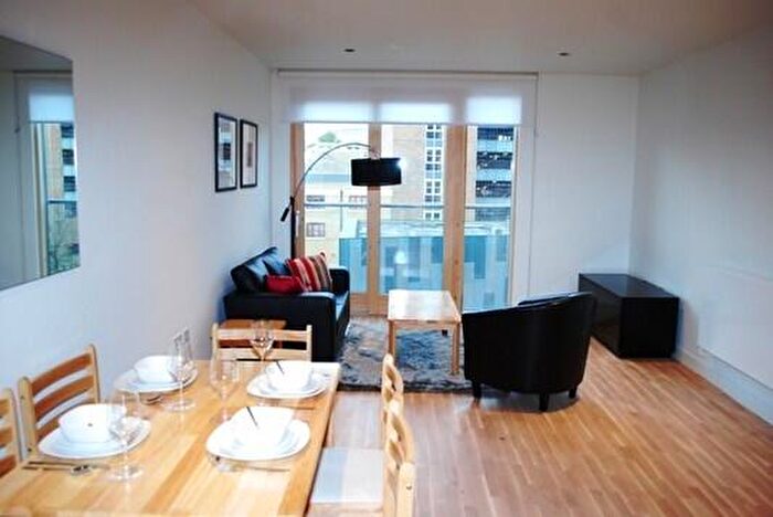1 Bedroom Flat To Rent In Cordage House, Wapping Lane, Cobblestone Square, London, E1W