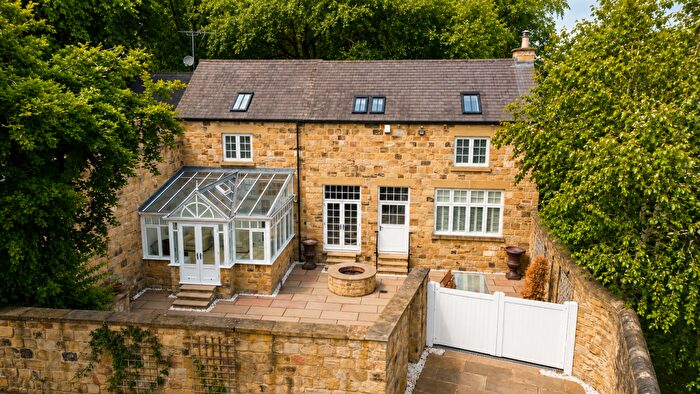 3 Bedroom Detached House For Sale In The Coach House Aberford Road, Oulton, Leeds, LS26