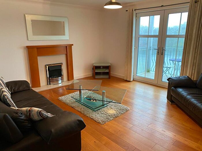 2 Bedroom Flat To Rent In Queens Road, Top Floor, AB15