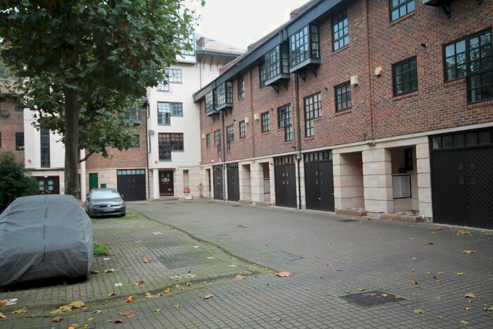 1 Bedroom Flat To Rent In Rope Street, London, SE16