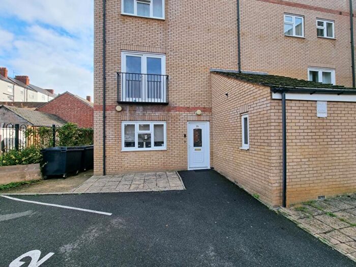 2 Bedroom Flat To Rent In Fields View, Wellingborough, NN8