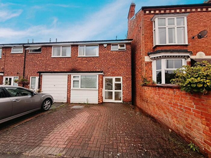 2 Bedroom Semi-Detached House To Rent In Middleton Place, Loughborough, LE11