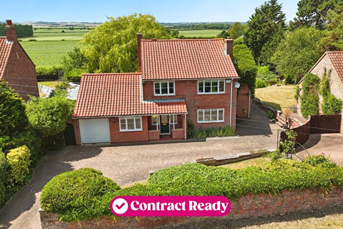 4 Bedroom Detached House For Sale In Main Street, Horkstow, Barton-upon-humber, DN18