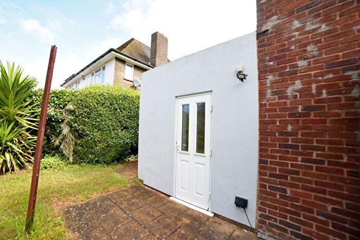 Studio To Rent In Kings Drive, Eastbourne, BN21