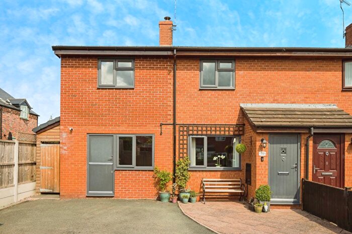 4 Bedroom Semi-Detached House For Sale In Willow Close, St. Martins, Oswestry, Shropshire, SY11