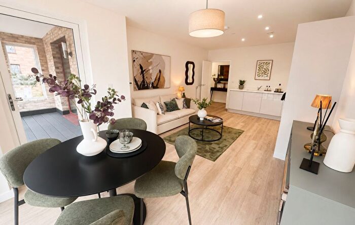 1 Bedroom Flat For Sale In "The Bream" At High Streee, Brentford, TW8
