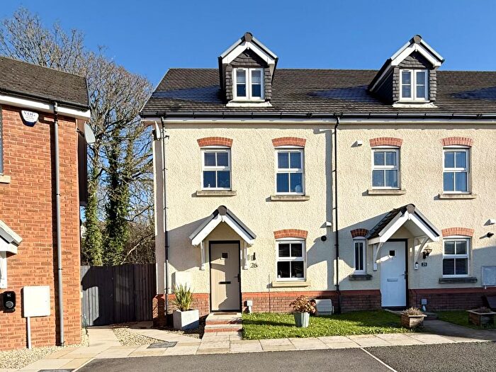 4 Bedroom Semi Detached House For Sale In Tan Y Bryn Gardens, Llwydcoed, Aberdare, CF44