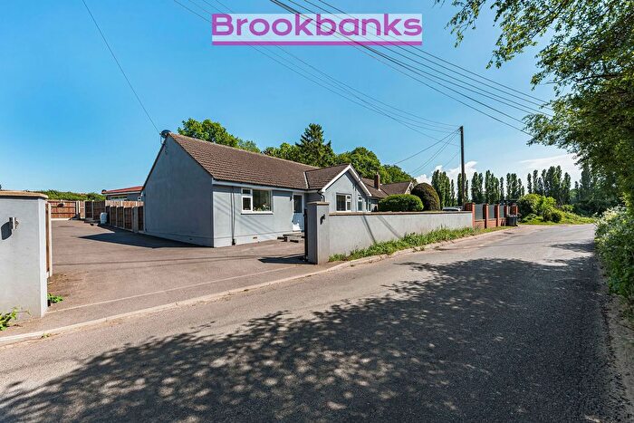 6 Bedroom Semi-detached House For Sale In Hogspringville, Hockenden Lane, Swanley, BR8