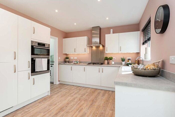 4 Bedroom Detached House For Sale In Glen Road, Oadby, Leicester, LE2