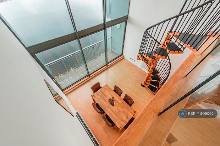 2 Bedroom Flat To Rent In Selsdon Way, London, E14