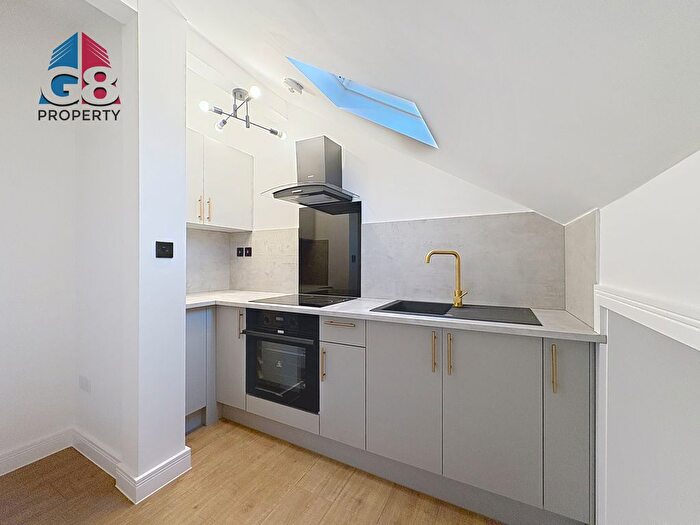 2 Bedroom Flat To Rent In Barnsley, S70