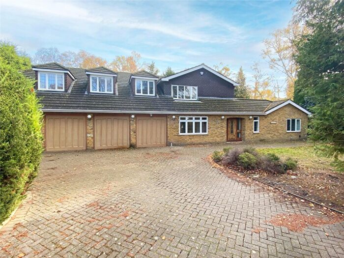 7 Bedroom Detached House For Sale In Ince Road, Burwood Park, KT12