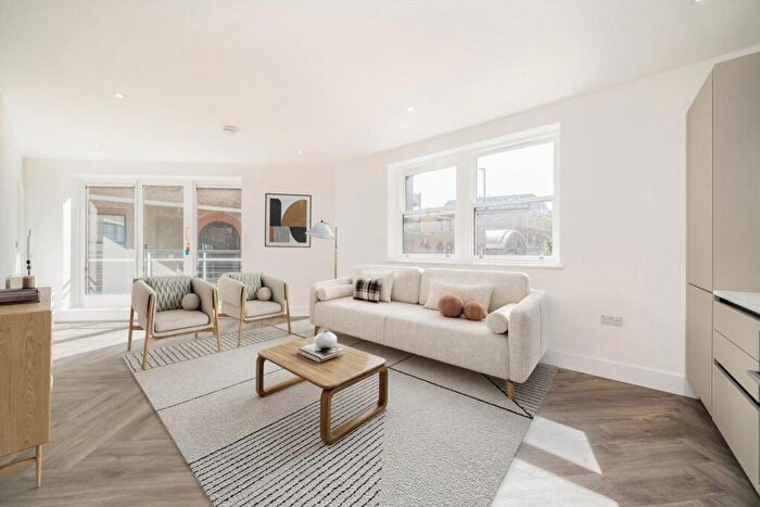 1 Bedroom Flat For Sale In Ivory Square, London, SW11