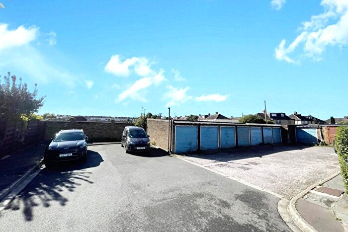 Land To Rent In Sinclare Close, Enfield, London, EN1