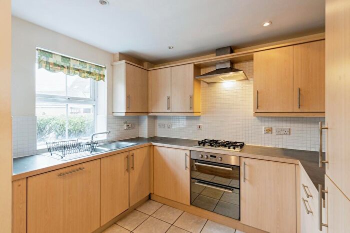2 Bedroom Flat To Rent In Deans Court, Bishops Cleeve, GL52