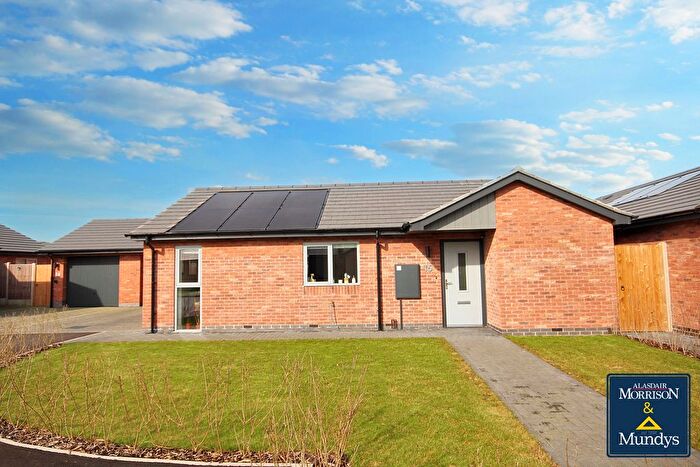 2 Bedroom Detached Bungalow For Sale In Primrose Close, Collingham, Newark, NG23