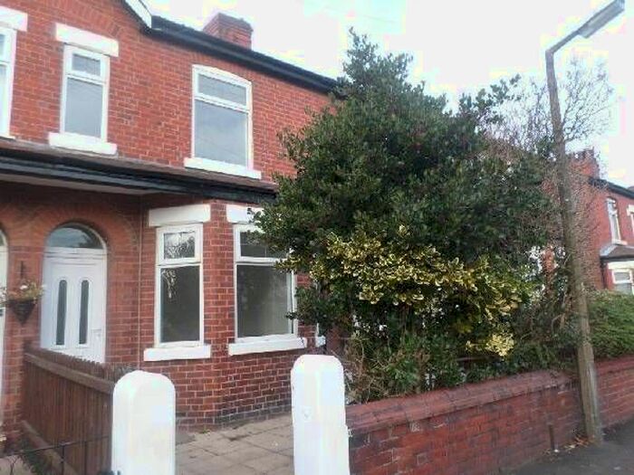 3 Bedroom Semi-Detached House To Rent In Dronfield Road, Salford, M6
