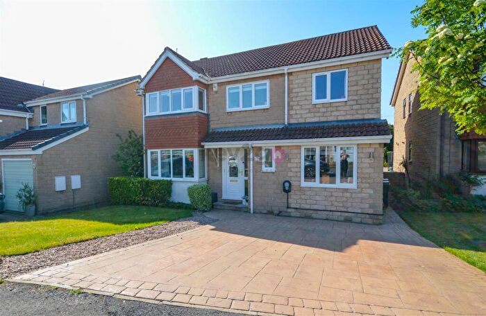 4 Bedroom Detached House For Sale In Daniels Drive, Aughton, Sheffield, S26