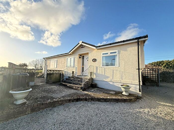 2 Bedroom Bungalow For Sale In Gribbin Way, Par, PL24