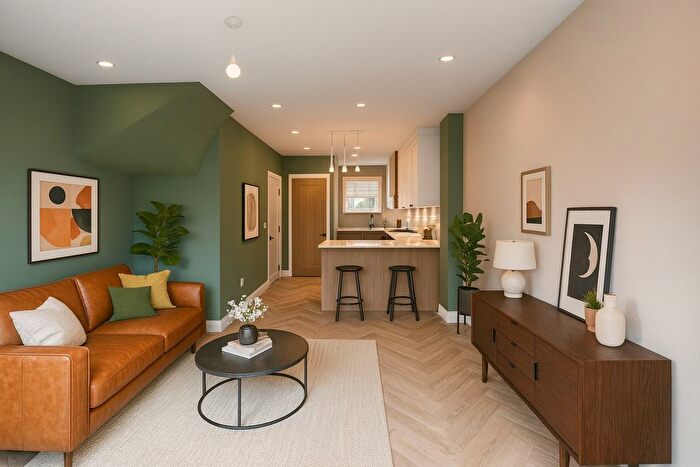 4 Bedroom Mews For Sale In Chandlers Mews Bournemouth Road, Poole, BH14