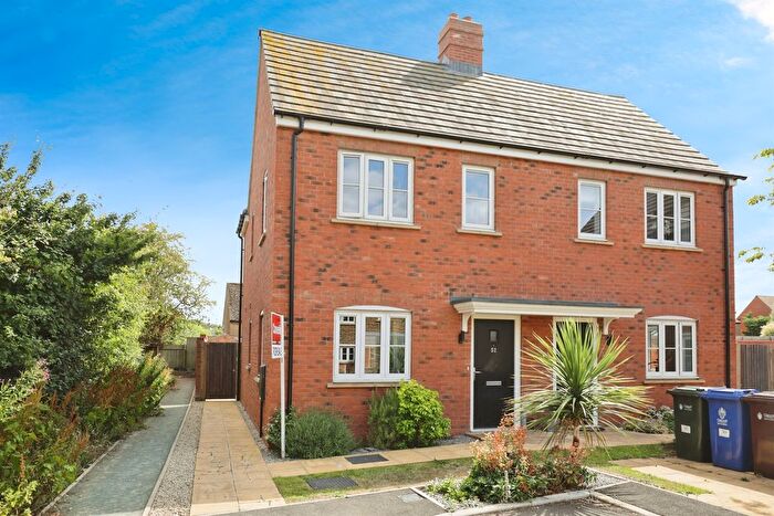 2 Bedroom Semi-Detached House For Sale In Oak Farm Drive, Milcombe, Banbury, OX15