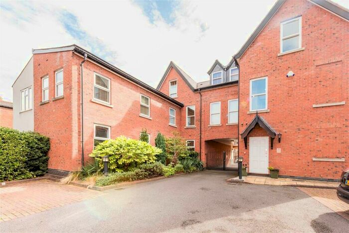 3 Bedroom Flat To Rent In Station Road, Harborne, Birmingham, B17