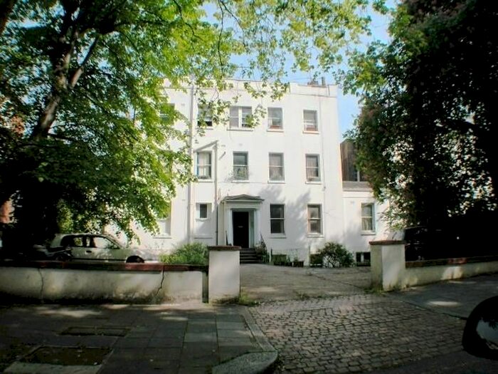 1 Bedroom Mews House To Rent In High Street, London, N8