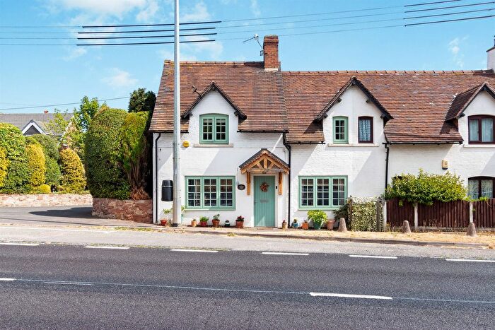 4 Bedroom Semi-detached House For Sale In Stone Road, Tittensor, Stoke-On-Trent, ST12
