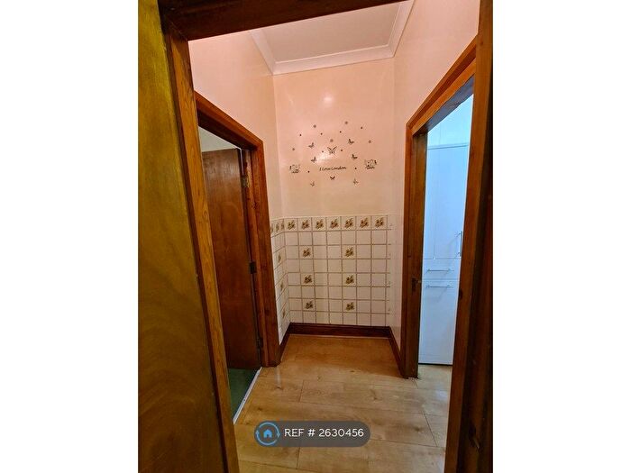 1 Bedroom Flat To Rent In Green Lanes, London, N4