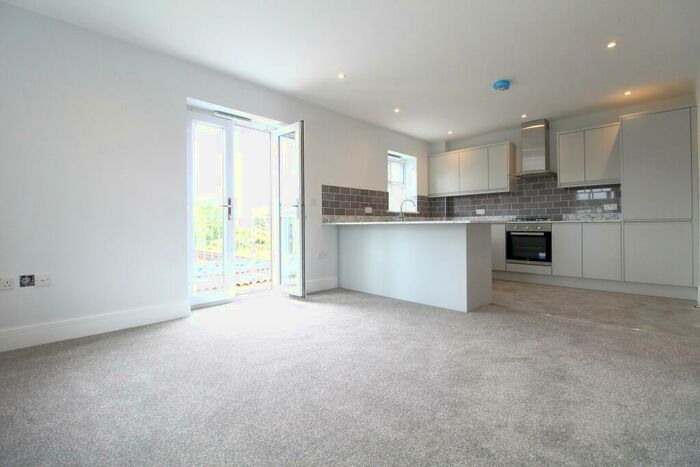 1 Bedroom Apartment To Rent In West Barnes Lane, New Malden, KT3