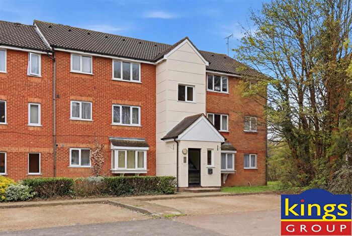 Studio For Sale In Plowman Close, Edmonton, N18