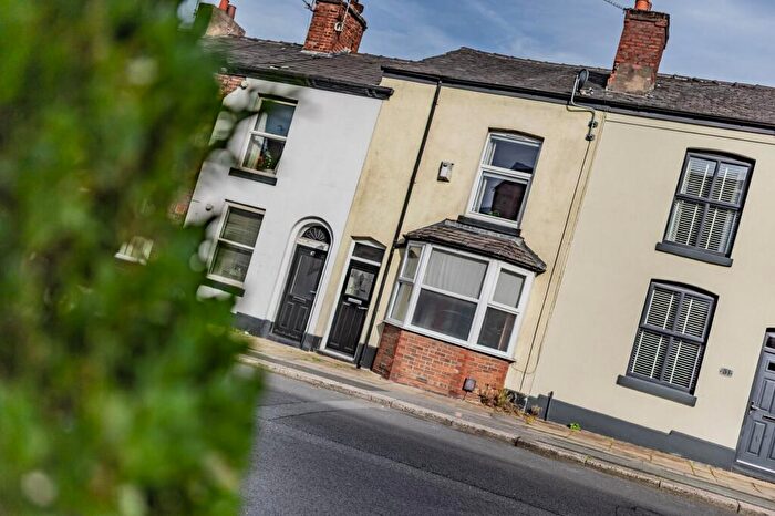 2 Bedroom Terraced House For Sale In Stockport Road, Gee Cross., SK14