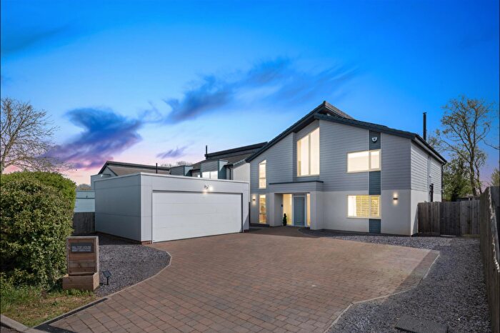 4 Bedroom Detached House For Sale In Clopton, North Northamptonshire, NN14