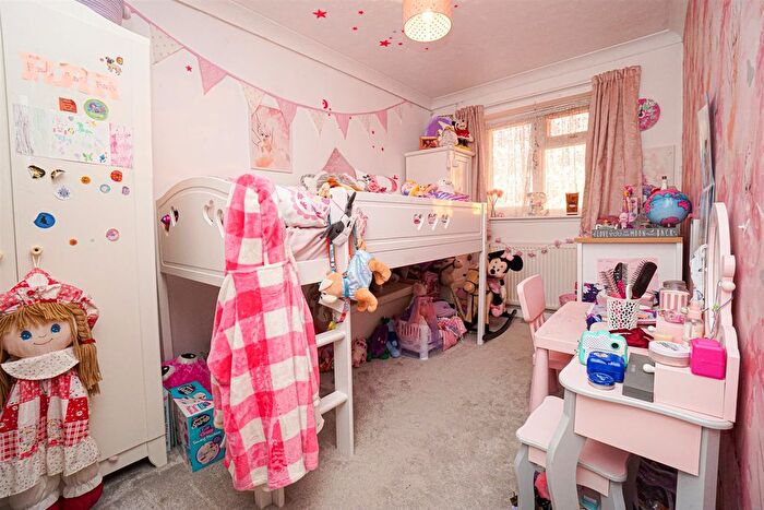 3 Bedroom Terraced House For Sale In Sheerwater Terrace, Hastings, TN34