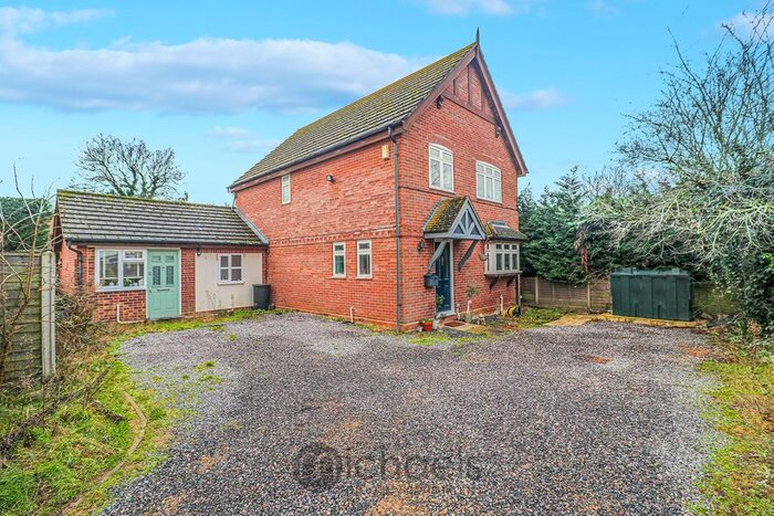 4 Bedroom Detached House For Sale In Windmill Close, Boxted, Colchester, CO4