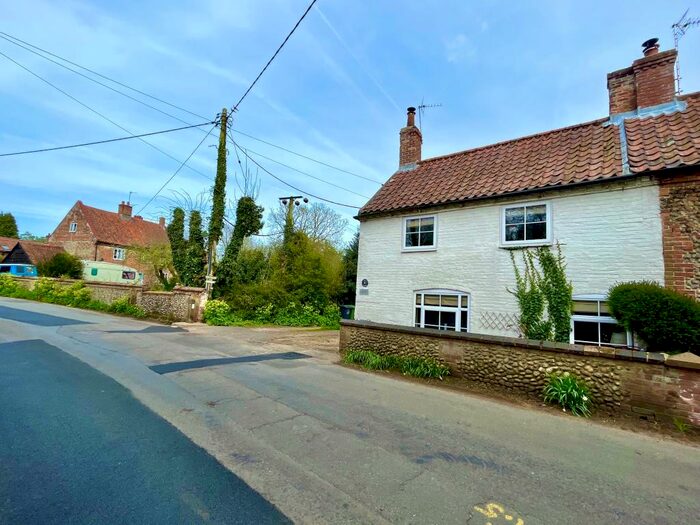 2 Bedroom Cottage To Rent In Thornage, Holt, NR25