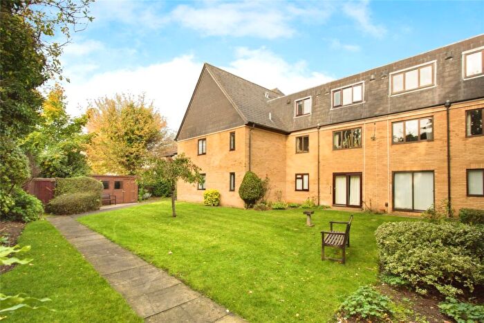 1 Bedroom Flat For Sale In Arbury Road, Cambridge, Cambridgeshire, CB4
