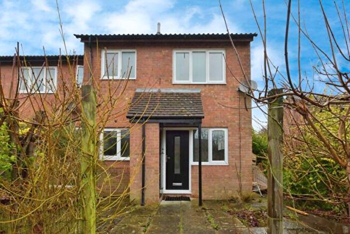 1 Bedroom House To Rent In Bercham, Two Mile Ash, Milton Keynes, Buckinghamshire, MK8